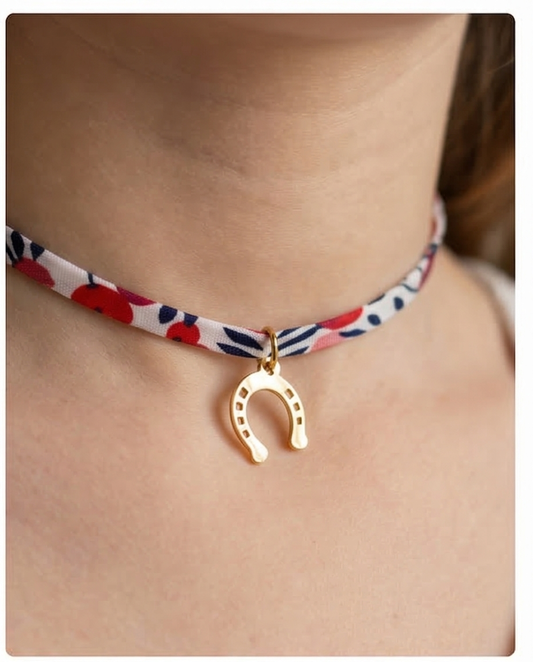 Ras de cou en cordon liberty, pendentif fer à cheval