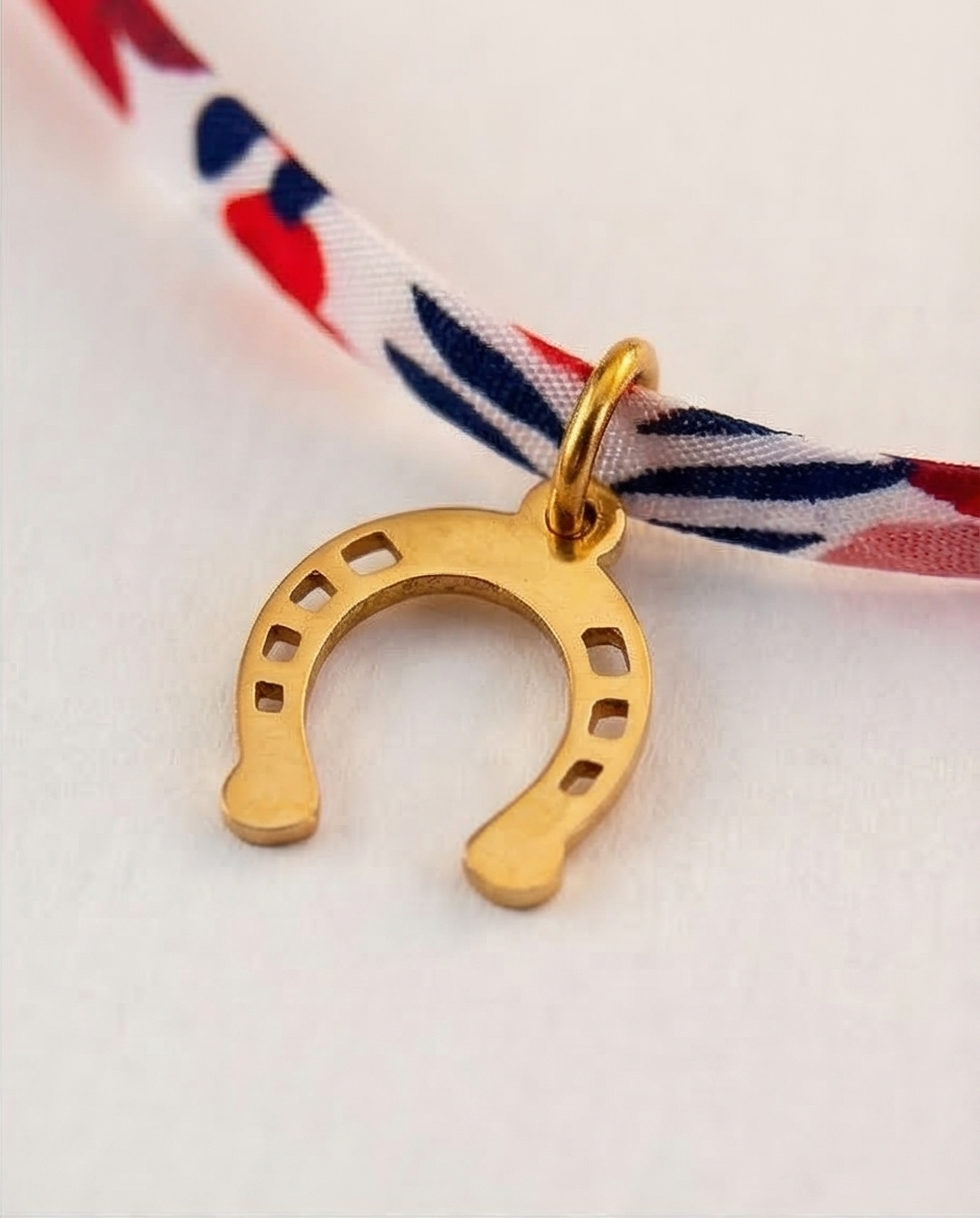 Ras de cou en cordon liberty, pendentif fer à cheval